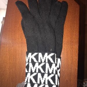 Michael Kors gloves
